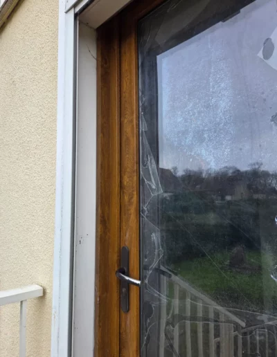 Remplacement vitrage de la porte d'entrée d'une maison à Caen